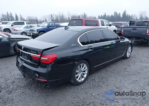 2018 BMW 740E xDrive Iperformance из США, поврежденный, VIN WBA7J2C54JG938166